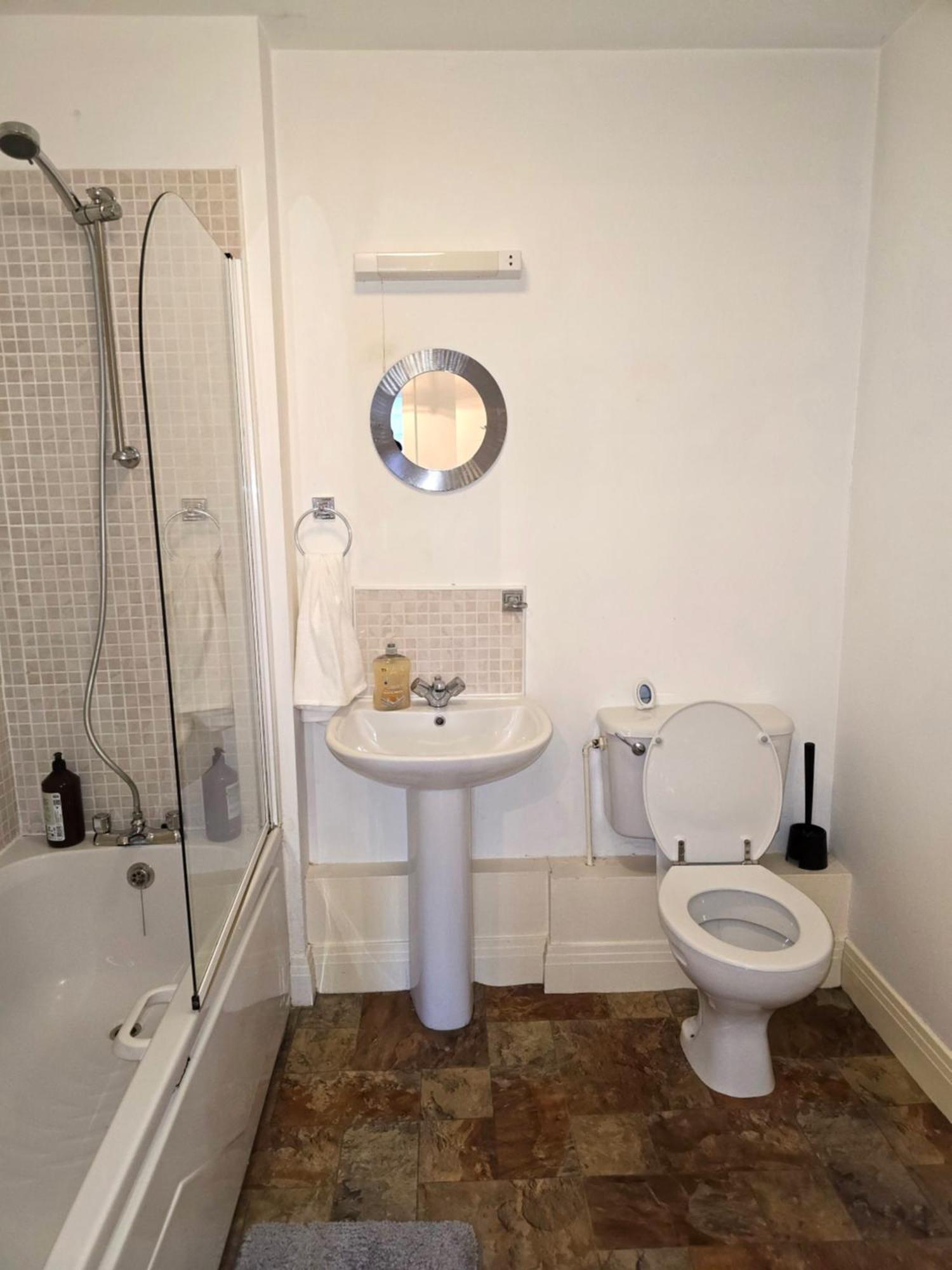 Gracian Omb Dublin Apartment Exterior photo